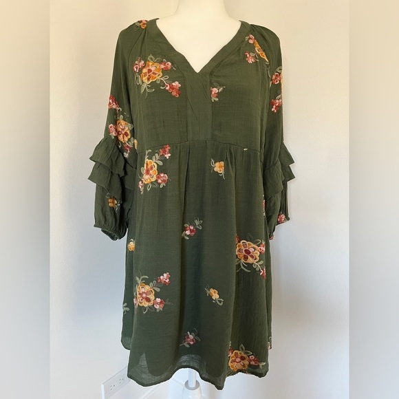 NWOT Fig & Flower Anthropologie Boho Green Floral Dress Sz PL Embriodered *O6 - Picture 1 of 4